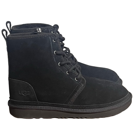NIB UGG Youth Unisex Neumel High Black Suede Chukka Wool Lined Boots Sz 6 - Picture 1 of 10